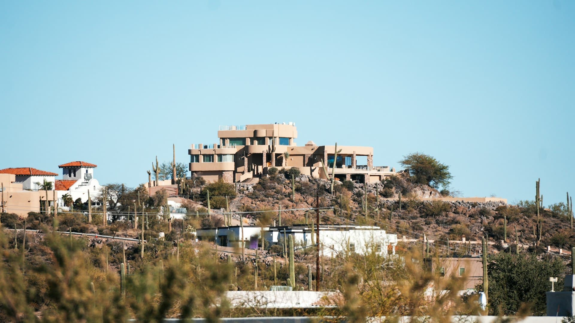 Luxury desert homes on hillside in Tucson Arizona with southwestern architecture